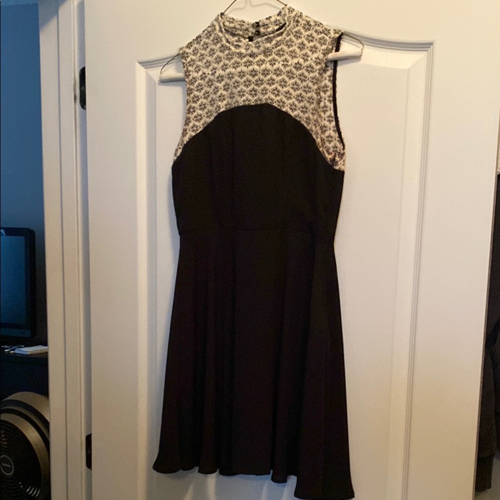 Monteau Cream A-Line Mini Dress Sleeveless Mock Neck